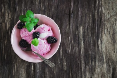 Crème glacée aux mûres