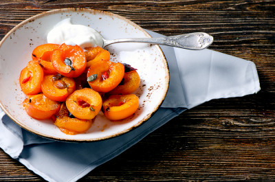 Abricots rôtis à la poêle