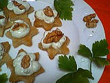 Au micro-ondes : Canapés aux noix
