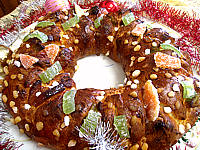 Image : Brioche en couronne de l'avent
