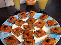 Image : Canapés aux oeufs de truite