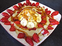 Image : Fraises et mangue au caramel