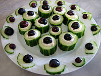 Image : Bouchées au concombre et au roquefort
