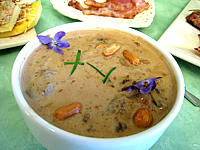 Image : Entrecôtes croustillantes et sa sauce aux cacahuètes