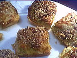 petits fours salés : Canapés aux courgettes