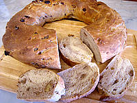 Image : Couronne aux châtaignes, noix et raisins secs