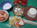 Ingrédients pour la recette : Tarte de Pâques aux fraises et à la brousse