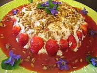 Image : Mousse aux graines de tournesol et son coulis de fraises