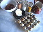 Ingrédients pour la recette : Oeufs de caille au Rocamadour