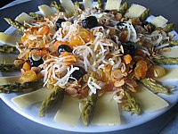 Olive noire : Salade de soja aux abricots