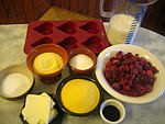 Ingrédients pour la recette : Coeurs de semoule aux framboises