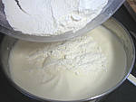 Gâteau aux poires et sa crème au Grand Marnier - 10.2