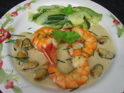 Photo : Gambas à la crème d'oignon et sa sauce au madère
