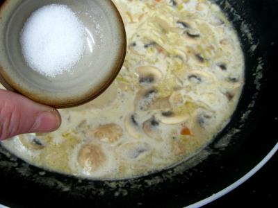 Velouté de cèpes à la landaise et son béret - 25.1