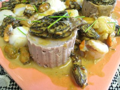 Image : Noix de Saint-Jacques aux morilles et à la purée de marrons