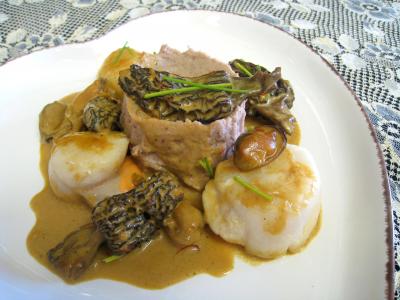 Image : Noix de Saint-Jacques aux morilles et à la purée de marrons