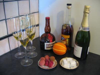 Ingrédients pour la recette : Cocktail au champagne