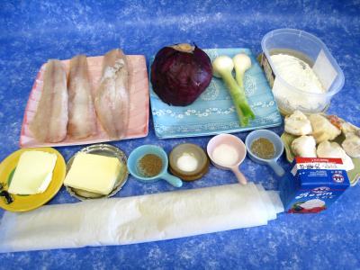 Ingrédients pour la recette : Feuilletés de colin et Saint-Jacques au chou rouge