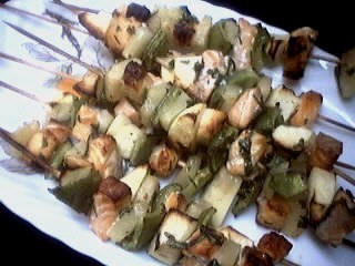 Image : Brochettes de saumon à l'ananas