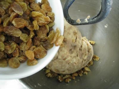 Couronne aux châtaignes, noix et raisins secs - 7.3