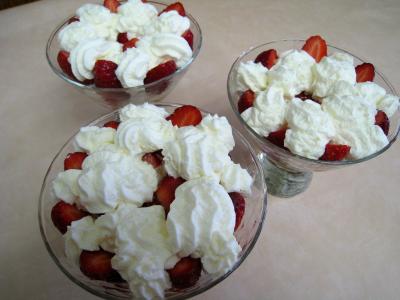 Bananes et fraises chantilly - 9.1