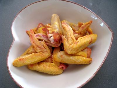 Ailes de poulet aux nouilles croustillantes - 3.4