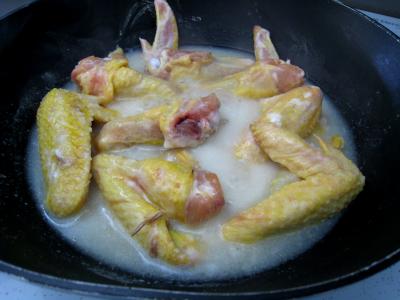 Ailes de poulet aux nouilles croustillantes - 5.3