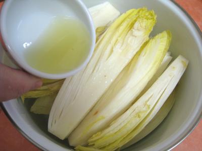 Brochettes de porc aux endives et sa sauce aux noix de cajou - 4.2