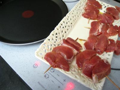 Brochettes de porc aux endives et sa sauce aux noix de cajou - 12.4