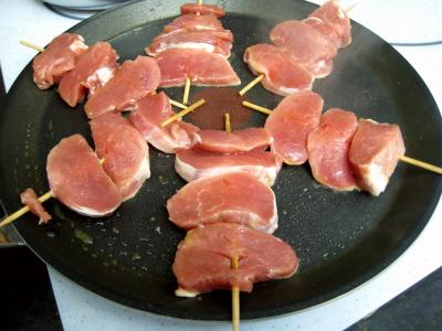 Brochettes de porc aux endives et sa sauce aux noix de cajou - 13.1
