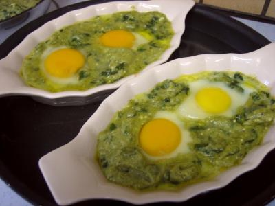 Image : Cassolettes d'oeufs aux restes de purée de brocolis