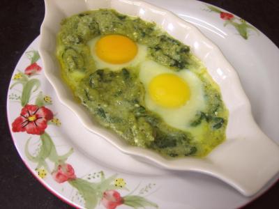 Pour débutants : Cassolettes d'oeufs aux restes de purée de brocolis