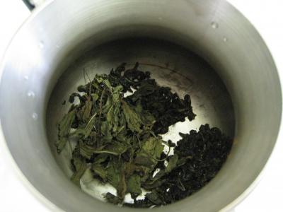 Cocktail au thé au Bourbon et à la menthe - 2.3