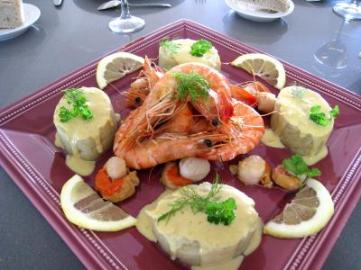 Image : Crevettes flambées et sa sauce au citron et sa purée de fenouil