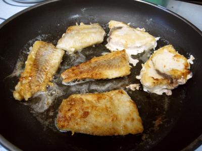 Colin et espadon avec sauce aux fines herbes - 14.2