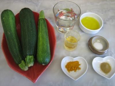 Ingrédients pour la recette : Courgettes au cumin et au pastis
