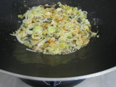 Crème d'asperges aux gésiers confits et magret à la landaise - 6.2