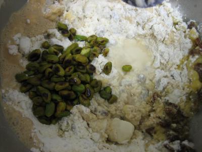 Pain aux raisins et aux pistaches - 4.2