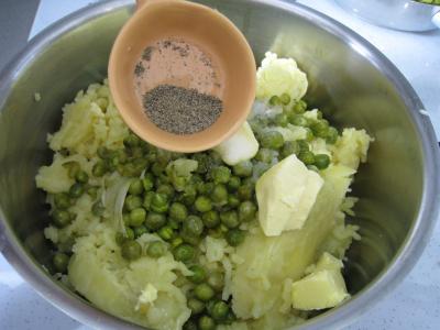 Epaule d'agneau et son nid de petits pois - 7.4