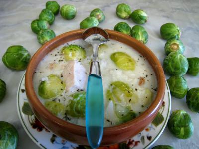 Cuisine diététique : Soupe de choux de Bruxelles et espadon