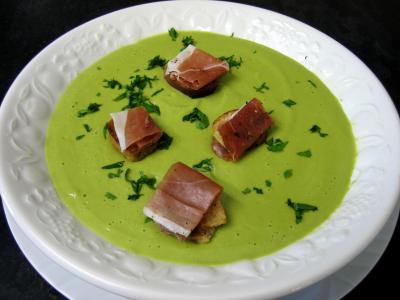 Image : Soupe froide aux petits pois