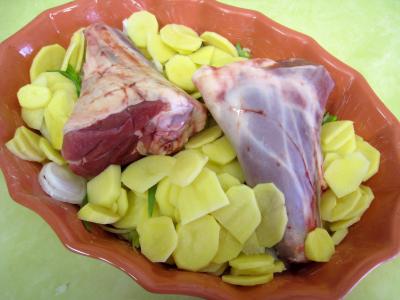 Souris d'agneau aux pommes de terre et aux oignons - 5.1