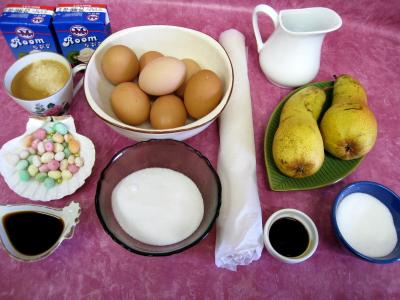 Ingrédients pour la recette : Tarte pascale au café et son coulis de poires