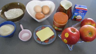 Ingrédients pour la recette : Flamusse ou flan aux pommes façon bourguigonne