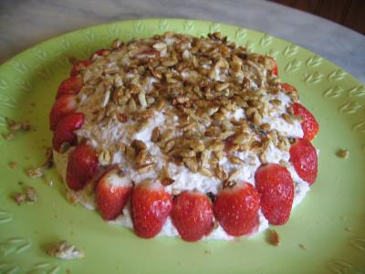 Image : Mousse aux graines de tournesol et son coulis de fraises