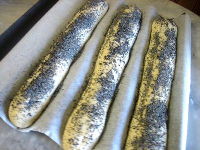 Baguettes de pain en direct aux graines de pavot - 9.2