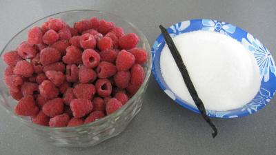 Ingrédients pour la recette : Confiture de framboises à la vanille
