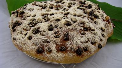Image : Pain de Gallu aux noix, raisins secs et dattes
