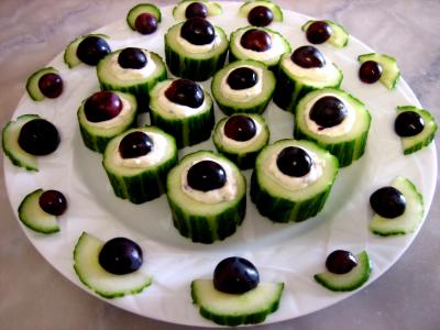 Image : recette Bouchées au concombre et au roquefort