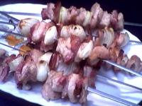 Brochettes d'agneau aux échalotes façon marocaine